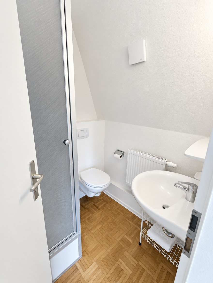 Appartement 10, Neue Straße, Duschbad