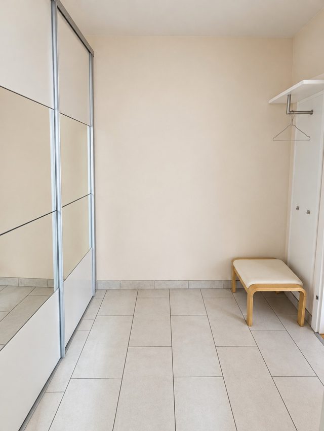 Appartement 11, Neue Straße, Diele mit Einbauschrank